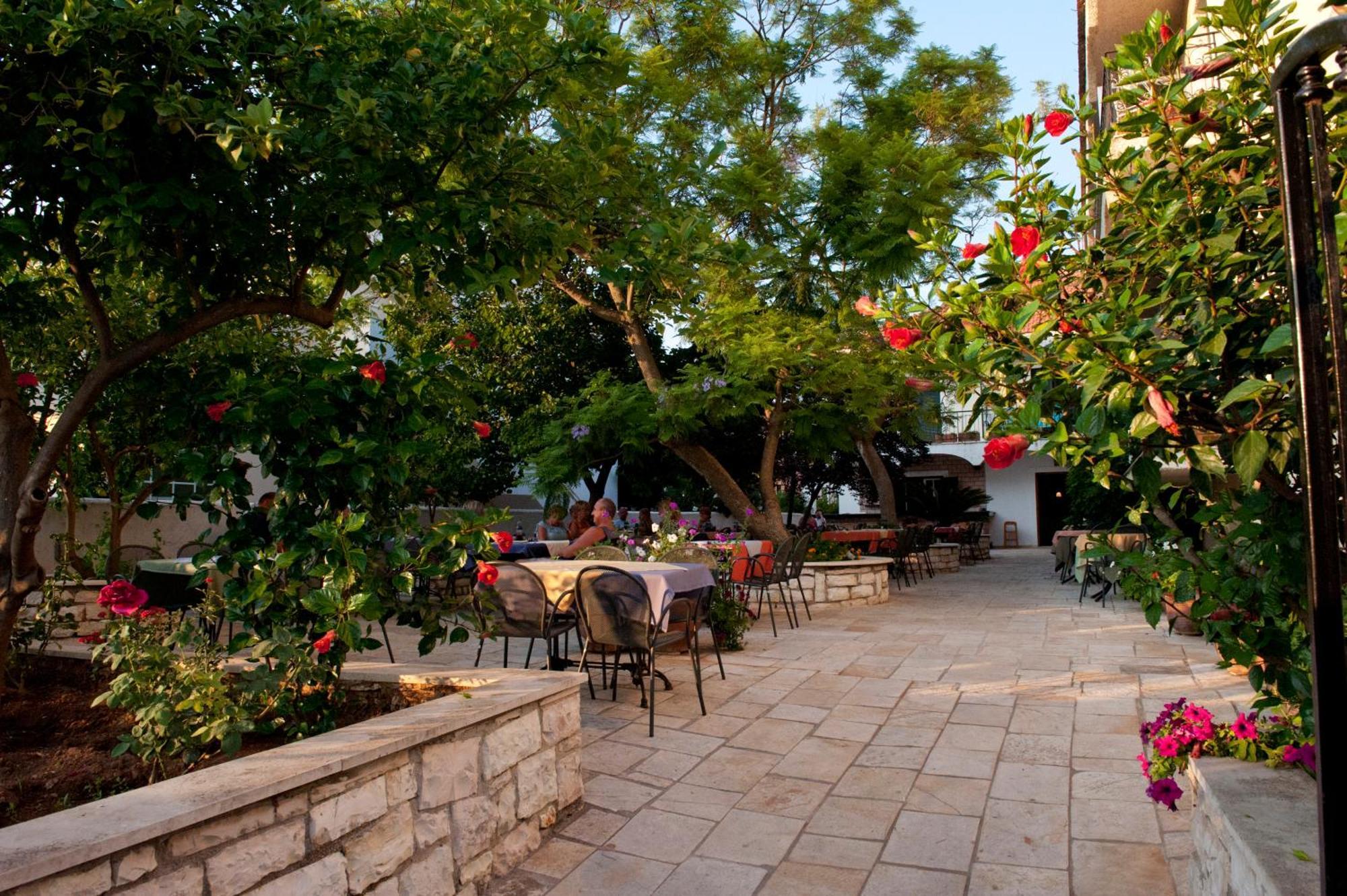 Marie Hotel Acharavi  Dış mekan fotoğraf