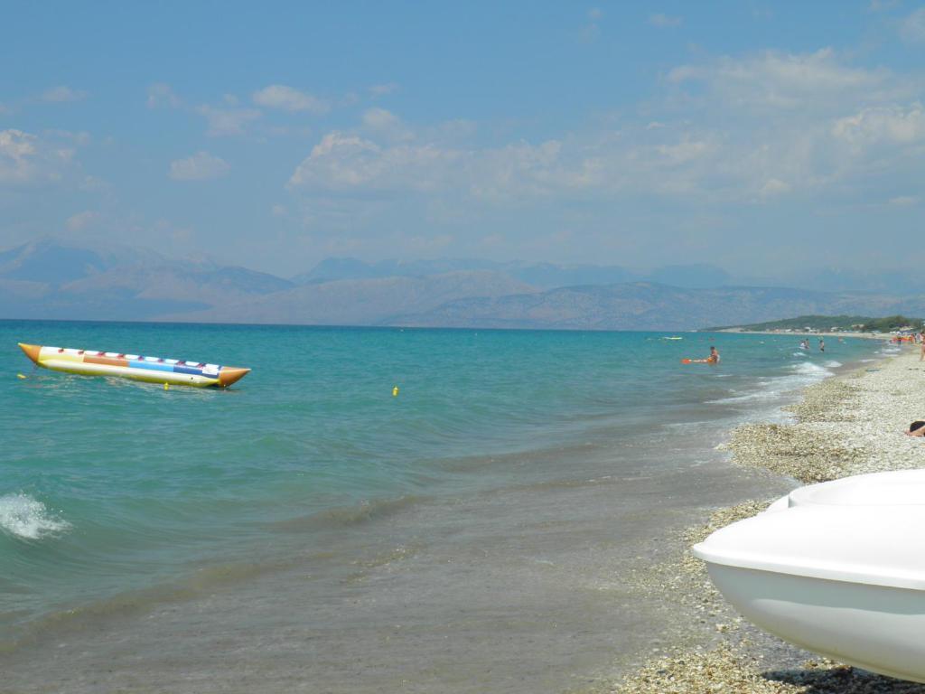 Marie Hotel Acharavi  Dış mekan fotoğraf